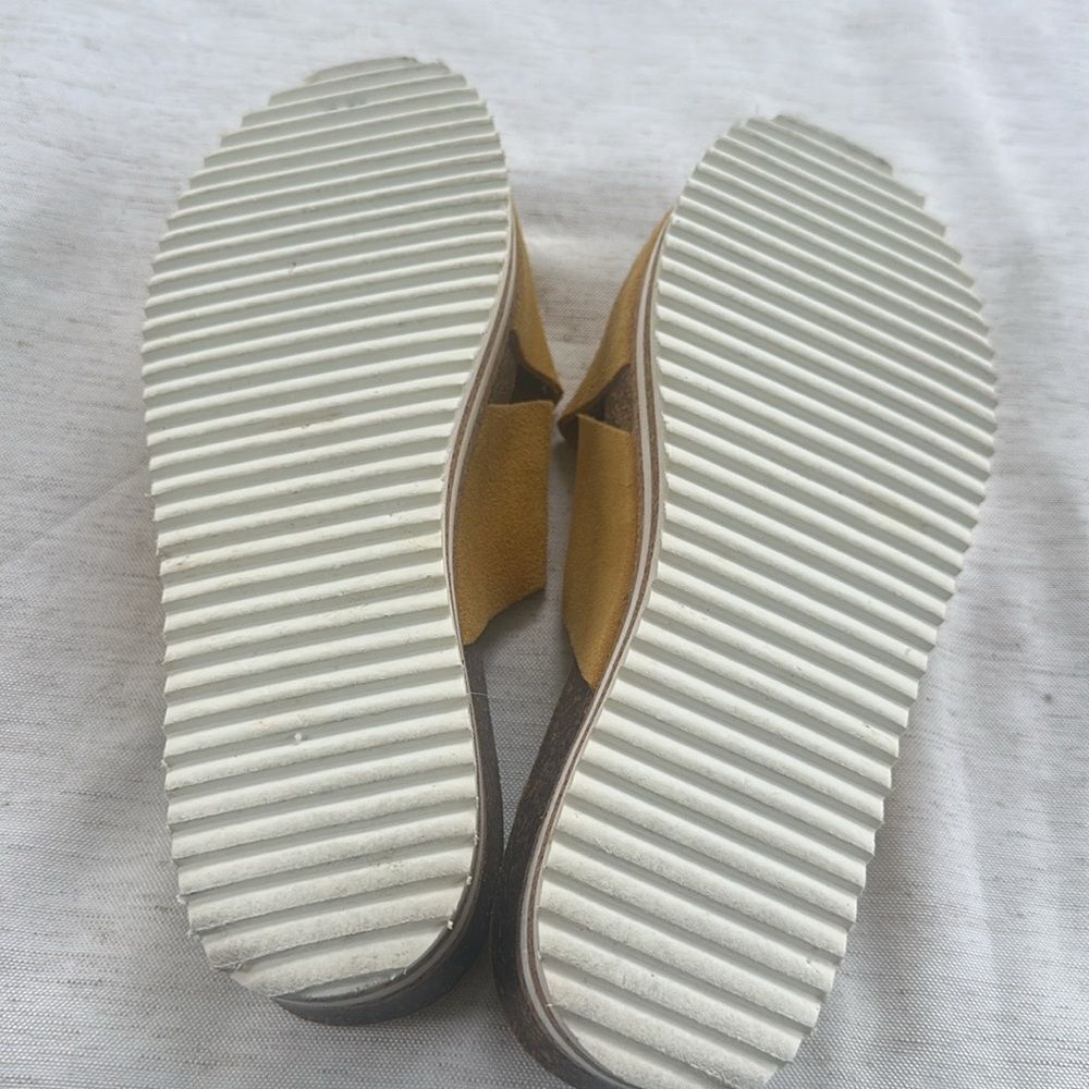 Yokono Suede Crisscross Slip On Platform Sandals 8 - image 6